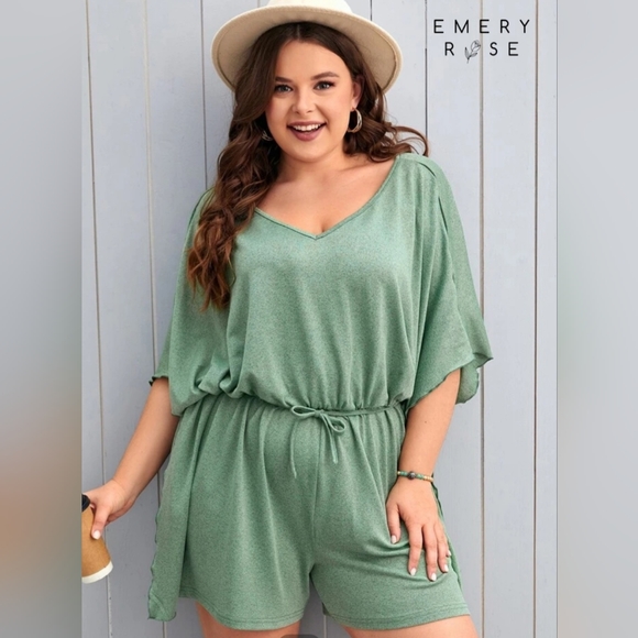 NEW - Emery Rose - Romper - Batwing - Front Tie - Size 4X - Picture 1 of 5